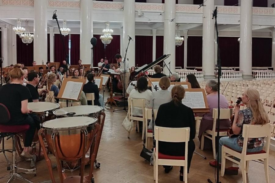 Симфонический оркестр имени Рахманинова с триумфом дебютировал в Санкт-Петербургской филармонии