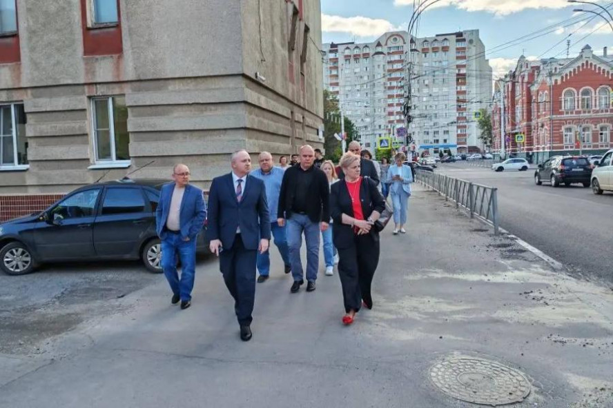 В Тамбове планируют убрать ларьки у облбольницы