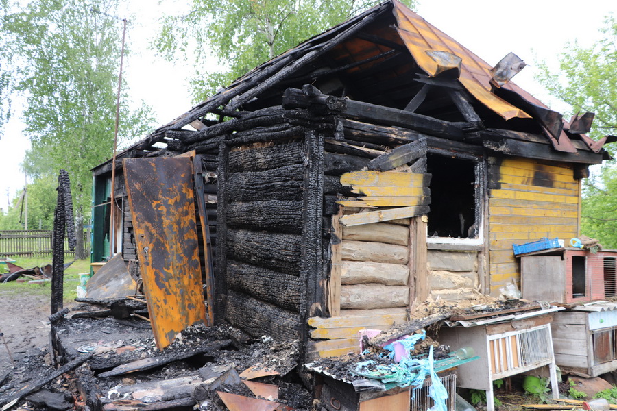 Жители Сосновского района приняли участие в ликвидации пожара в селе Стежки