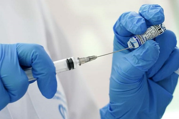В Роспотребнадзоре назвали пожизненное противопоказание к вакцинации от COVID-19