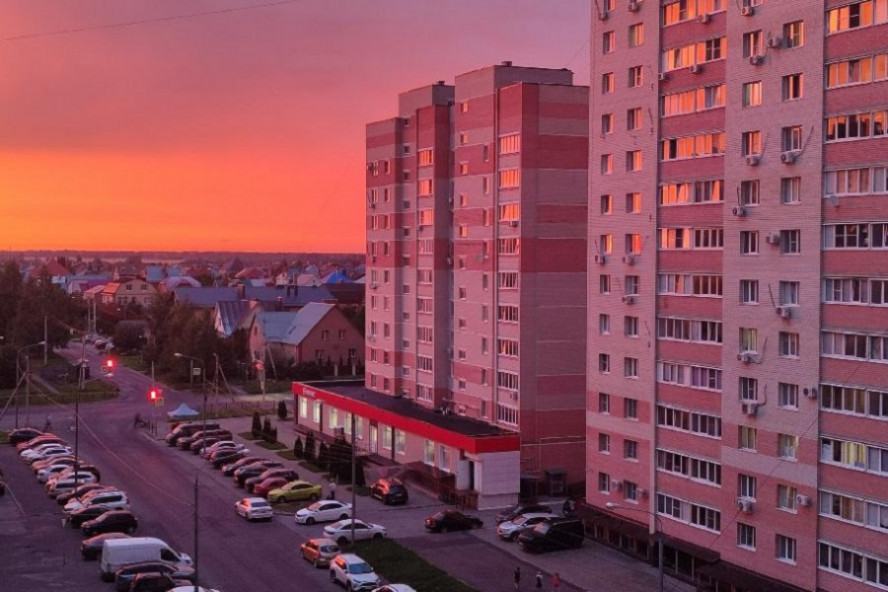 Ночной обзор: сокращение срока замены электросчётчиков, "Ракетная опасность" в Тамбовской области, увеличение числа похоронных компаний