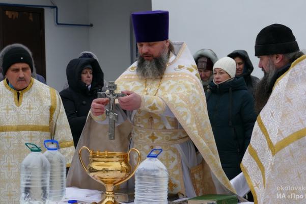 В Крещенский сочельник в храмах Котовска прошло великое освящение воды