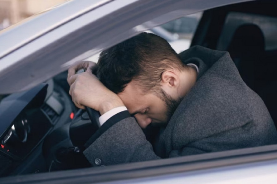 Учёные выяснили, сколько часов сна нужно водителям, чтобы не попасть в ДТП