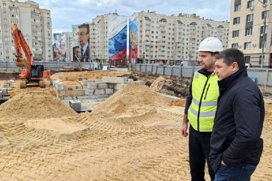 Власти планируют расторгнуть контракт с подрядчиком, ремонтирующим ДК в Петровском округе