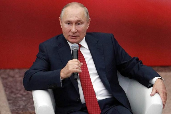 Об эффективном прохождении Россией пандемии COVID-19 заявил Путин на встрече с представителями партии "Единая Россия"