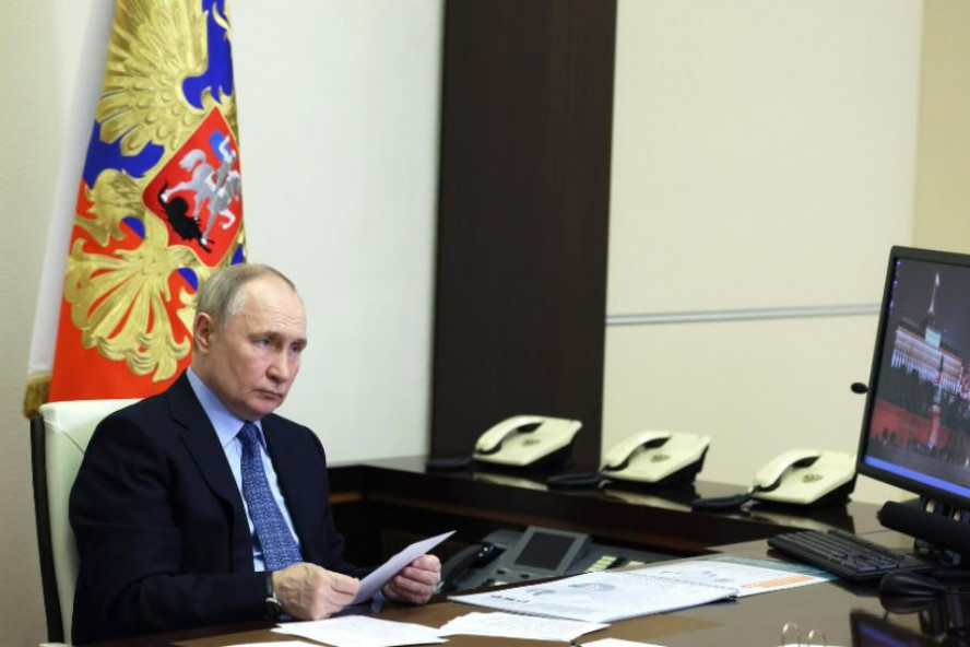 Путин поручил повысить МРОТ до 35 тысяч рублей к 2030 году