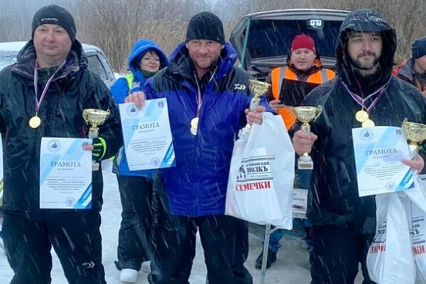 Рыболовы открыли зимний сезон соревнованиями под Котовском