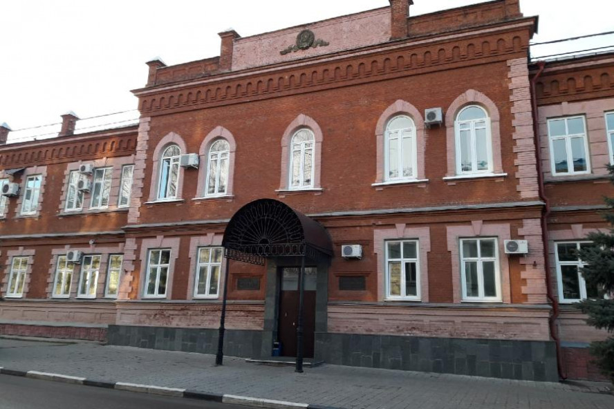Суд взыскал 220 тысяч рублей в пользу подростков, пострадавших от хулигана с пневматом в Петровском округе