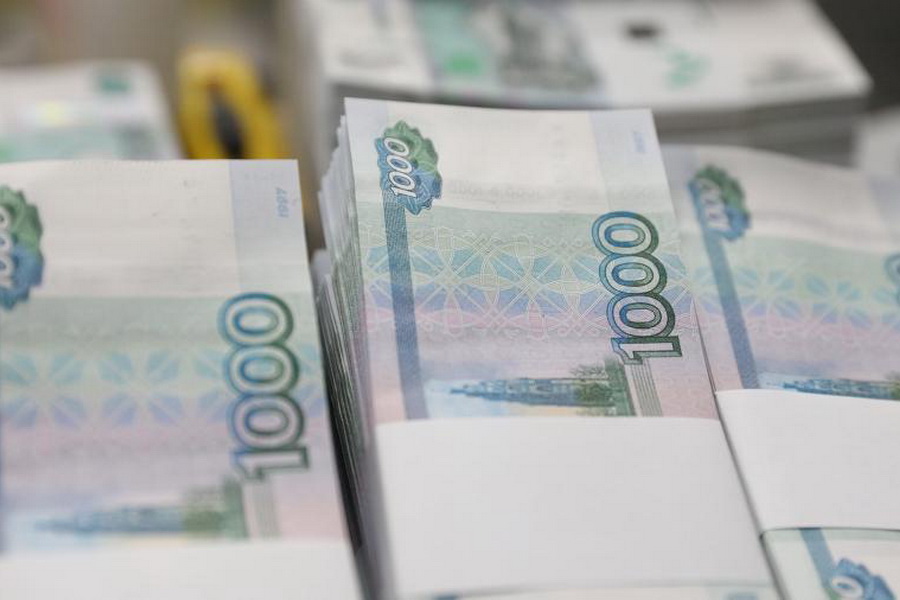 На детей до 16 лет в июле выплатят дополнительно по 10 тысяч рублей