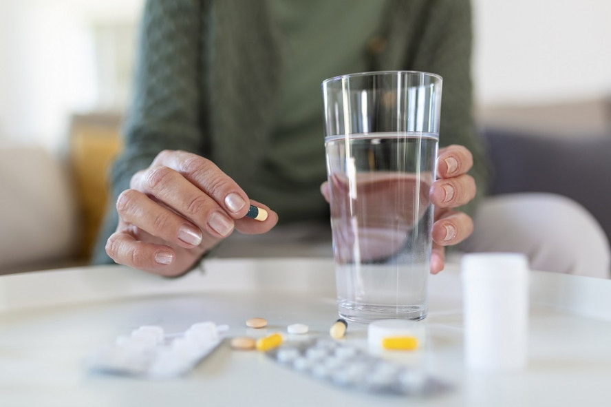 Терапевт рассказала о возможных осложнениях от приема антибиотиков