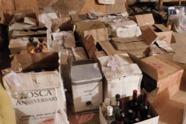 В Тамбовском районе экс-сотрудник полиции наладил производство "палёного" алкоголя
