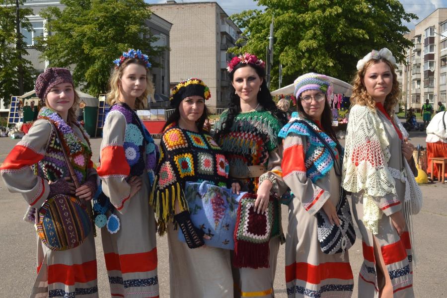 В России поддержали посвященный Дню вязания марафон рассказовцев