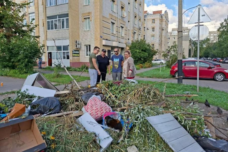 В районе парка "Дружба" прошёл рейд по контролю за складированием отходов