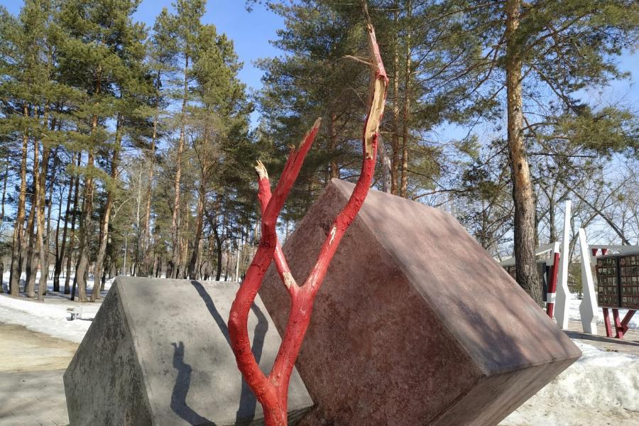 Следователи начали проверку по факту повреждения памятника в Котовске