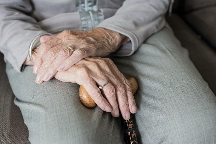 Тамбовским частным клиникам оплатят уход за пожилыми людьми