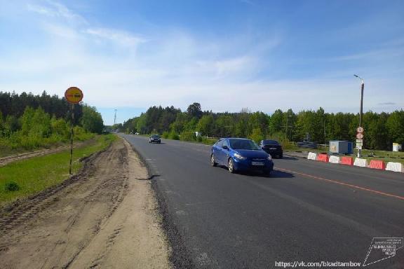 В Тамбовской области обновляют участок дороги к Рассказово
