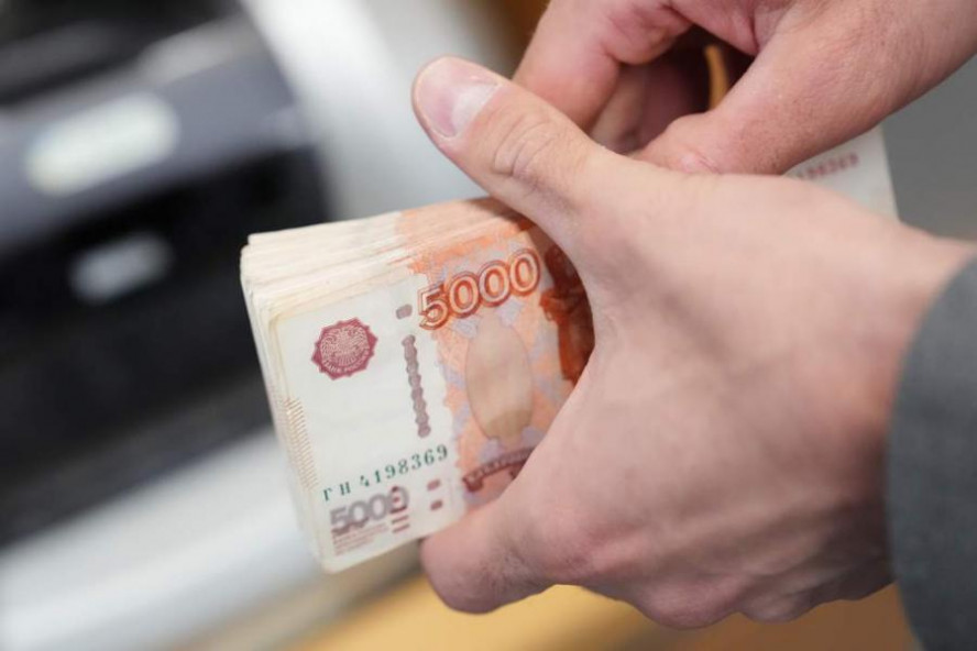 Тамбовчанин перевёл мошенникам более 5 миллионов рублей