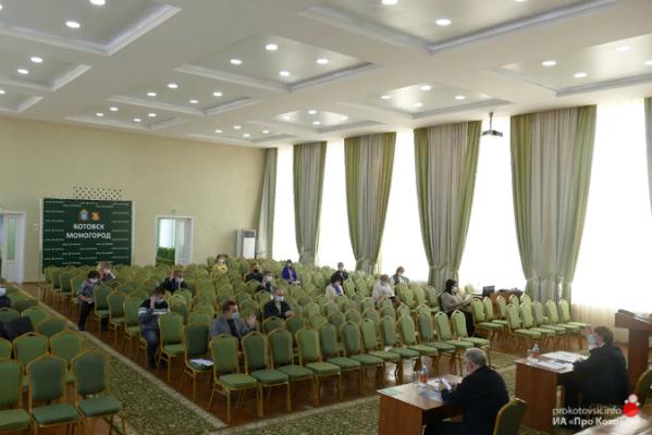 В Котовске депутаты рассмотрели вопросы городского бюджета