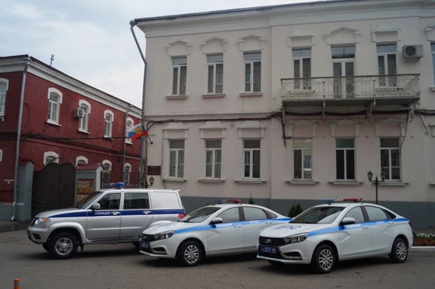 Жителя Воронежской области задержали за мошенничество при покупке автобуса у мичуринца