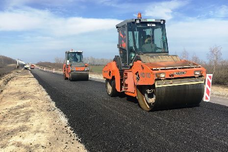 На участке дороги Р-22 в Знаменском районе начались работы по капитальному ремонту