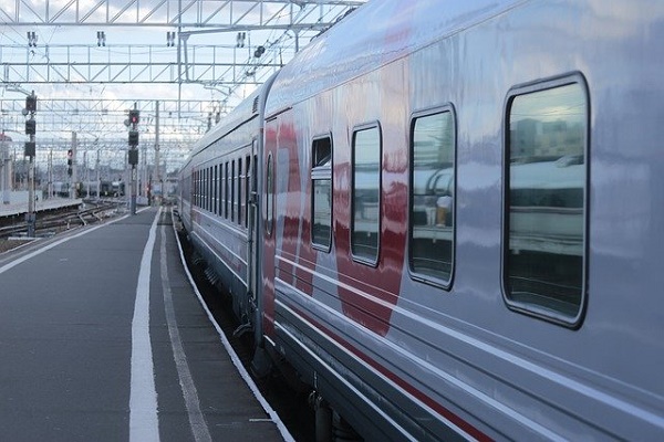 По России из-за коронавируса отменят 32 поезда 