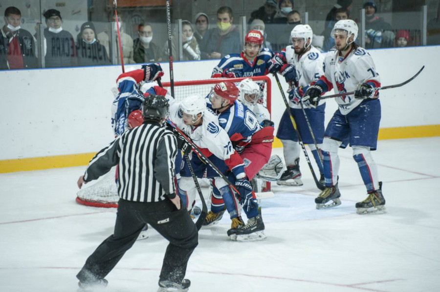 Хоккеисты ТГУ сыграют решающий матч за звание чемпиона Студенческой лиги