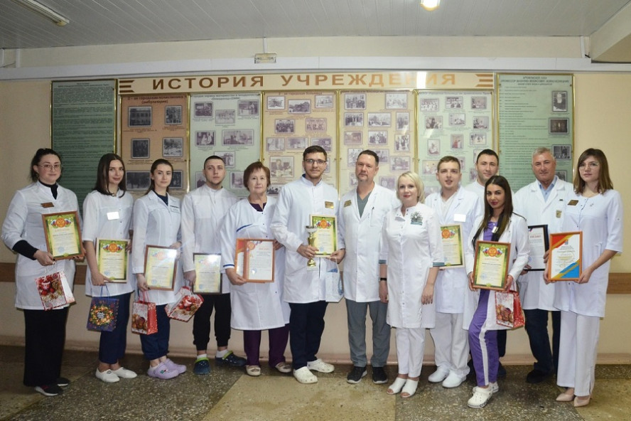 В городской клинической больнице имени Архиепископа Луки Тамбова наградили лучших врачей