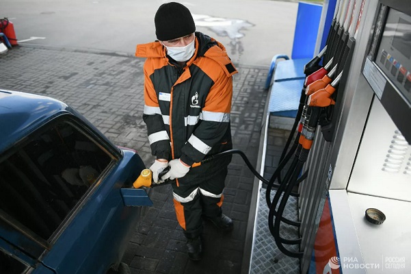 Бензин в России стал вторым по дешевизне в Европе