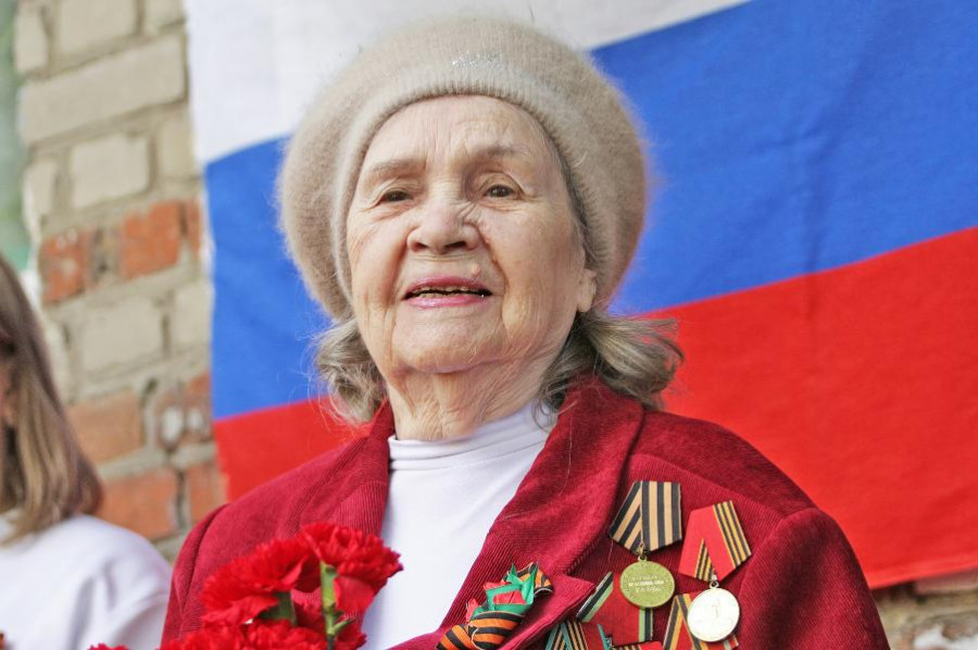Ветеран Великой Отечественной войны отмечает свой столетний юбилей