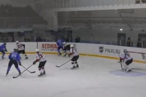 Самарские хоккеисты одержали победу над тамбовскими 