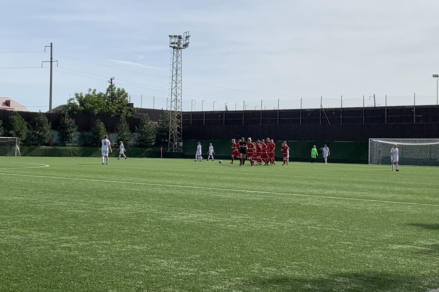 Женская команда "Академии футбола" забила 21 гол в одном матче