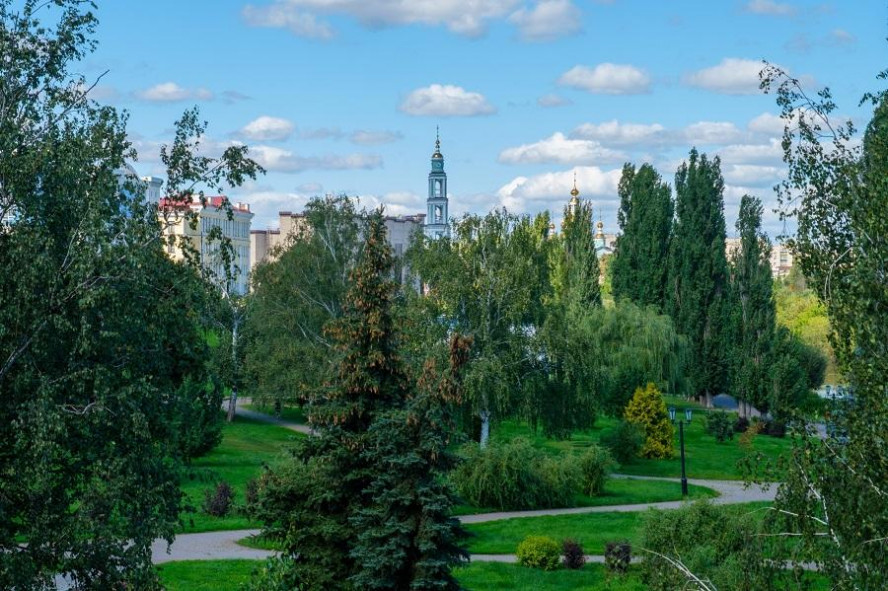 Итоги дня: повышение оплаты за работу ночью, продажа комплекса бывшего НИИ "Эфир", продление купального сезона