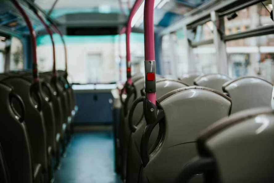 Директора по организации пассажирских перевозок наказали за нехватку автобусов на маршруте № 31