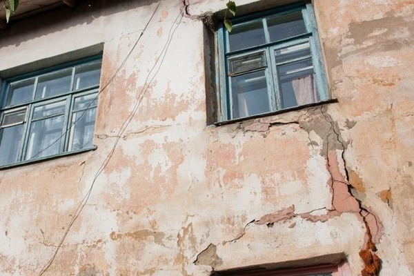 Жители Бондарского района просят признать многоквартирный дом аварийным