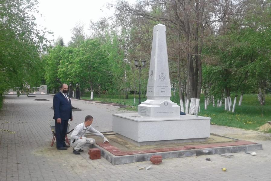 В Тамбовской области установили обелиск защитникам Отечества