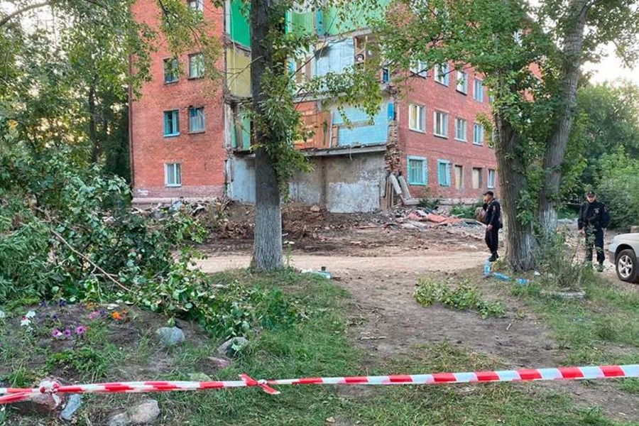 В России за год произошло более 30 происшествий с обрушениями конструкций домов