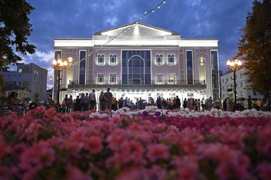 Тамбовчан ждут трехдневные концерты на площадке у филармонии