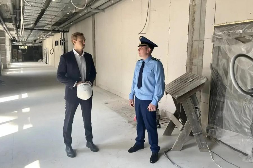 Прокуратура потребовала привести в порядок дорогу к строящейся школе в Бокино