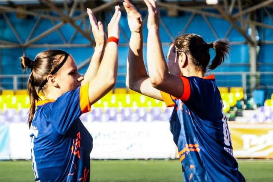 Женская команда "Академии футбола" одержала крупную победу над воронежским "Факелом"