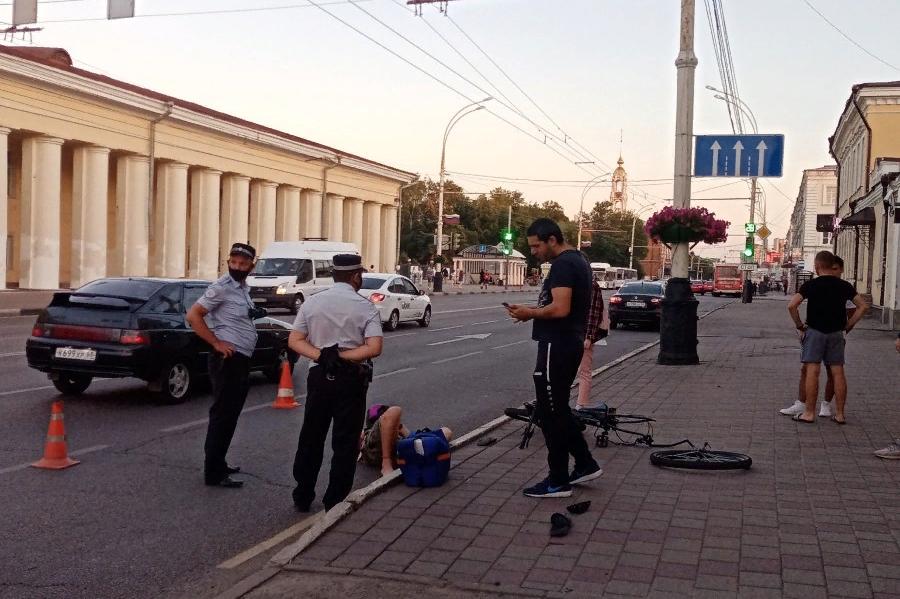 В центре Тамбова водитель авто сбил велосипедиста