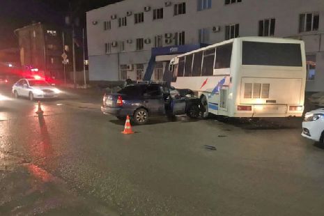 В Тамбове автобус столкнулся с иномаркой 