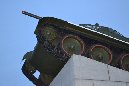 Танк "Тамбовский колхозник" вернули на место