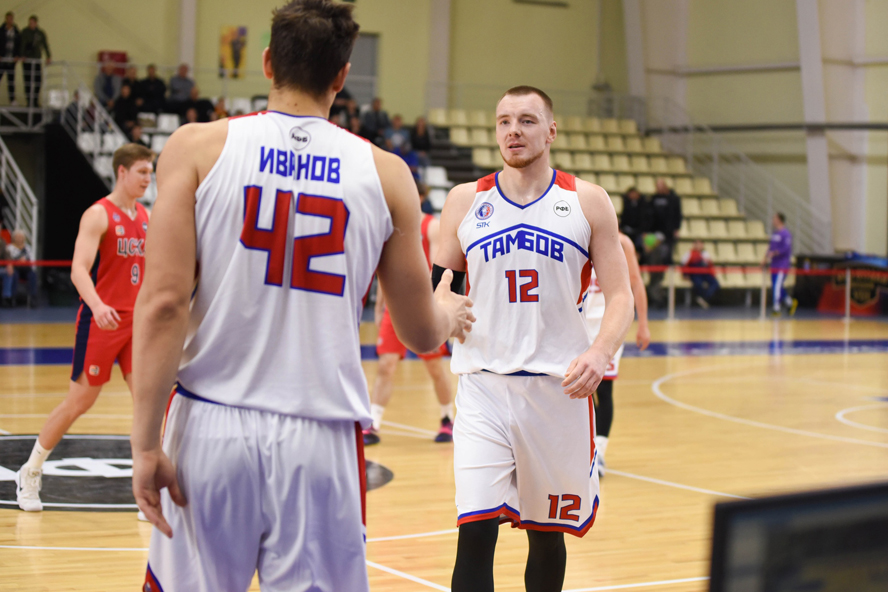 Баскетбольный клуб "Тамбов" одержал победу над "Новосибирском"