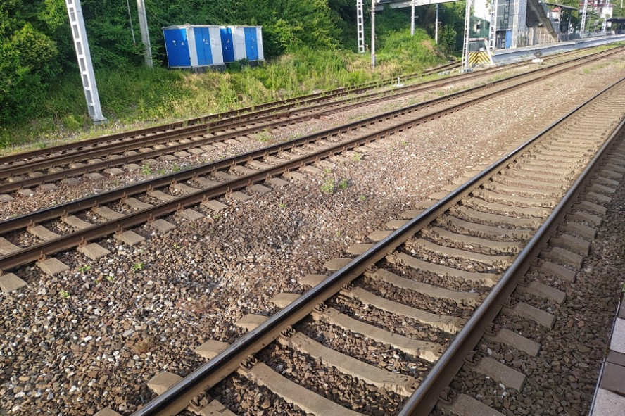 Госдума увеличила штрафы за переход железной дороги в неположенном месте
