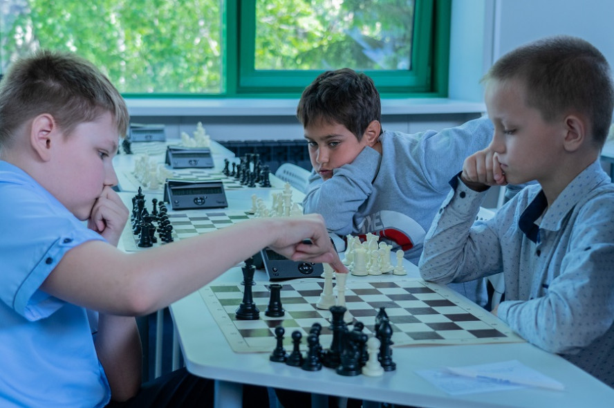 В Державинском прошёл финал турнира по быстрым шахматам среди школьных команд