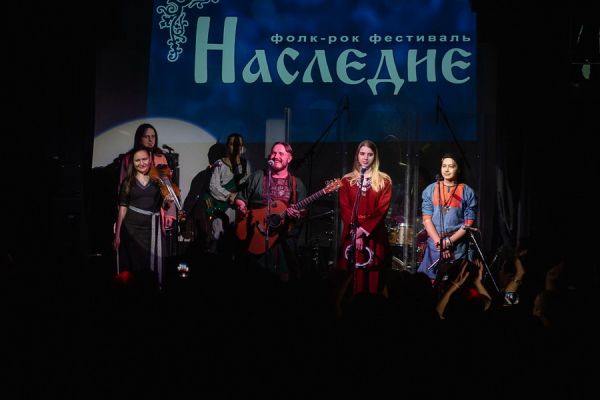 Дебют на сцене и "драккар" на полу: в Тамбове прошёл юбилейный фолк-фестиваль