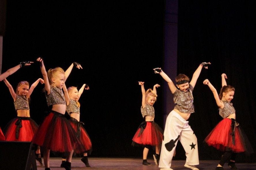 Более 900 тамбовчан стали участниками конкурса детских хореографических коллективов "Тамбовские самоцветы"