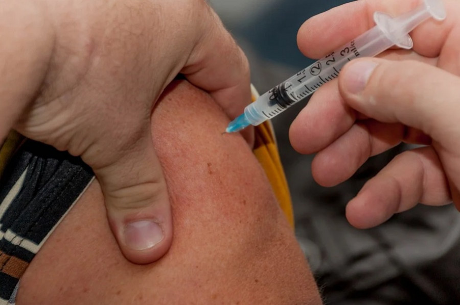 Массовая вакцинация от COVID-19 может начаться в январе-феврале