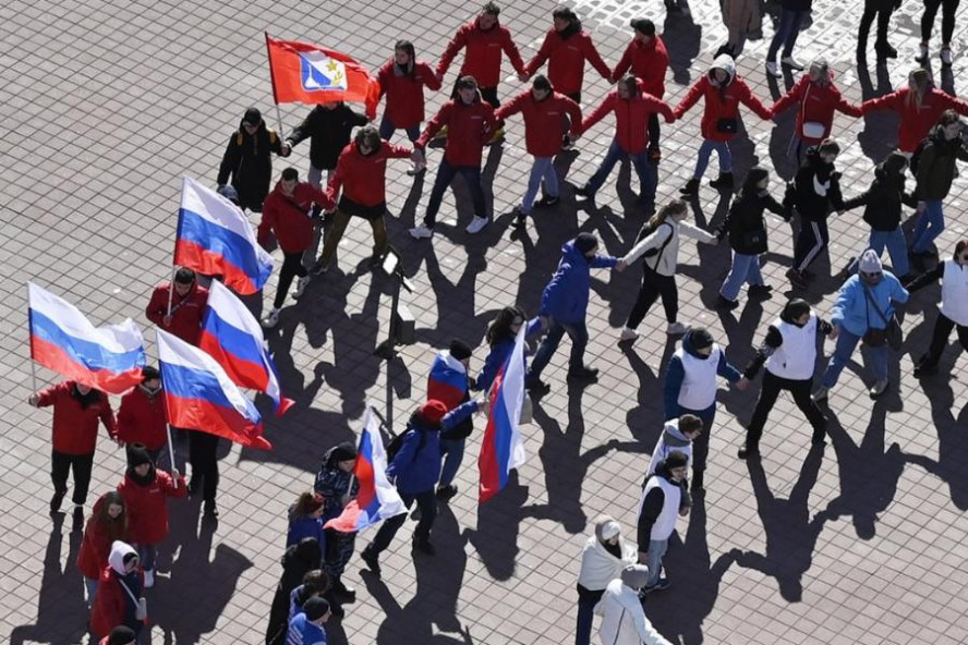 В Тамбове хороводом отпраздновали годовщину воссоединения Крыма и Севастополя с Россией