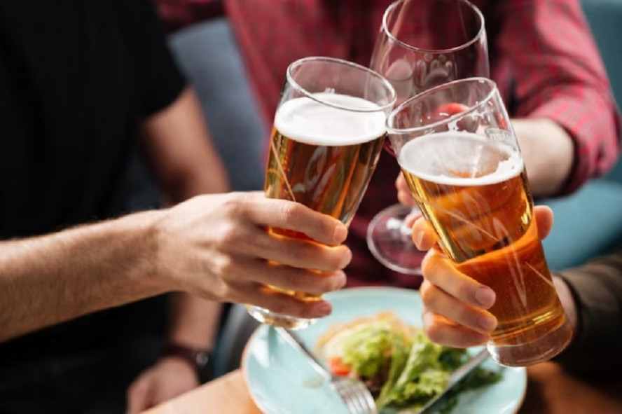 Нарколог предупредил об опасности пивного алкоголизма